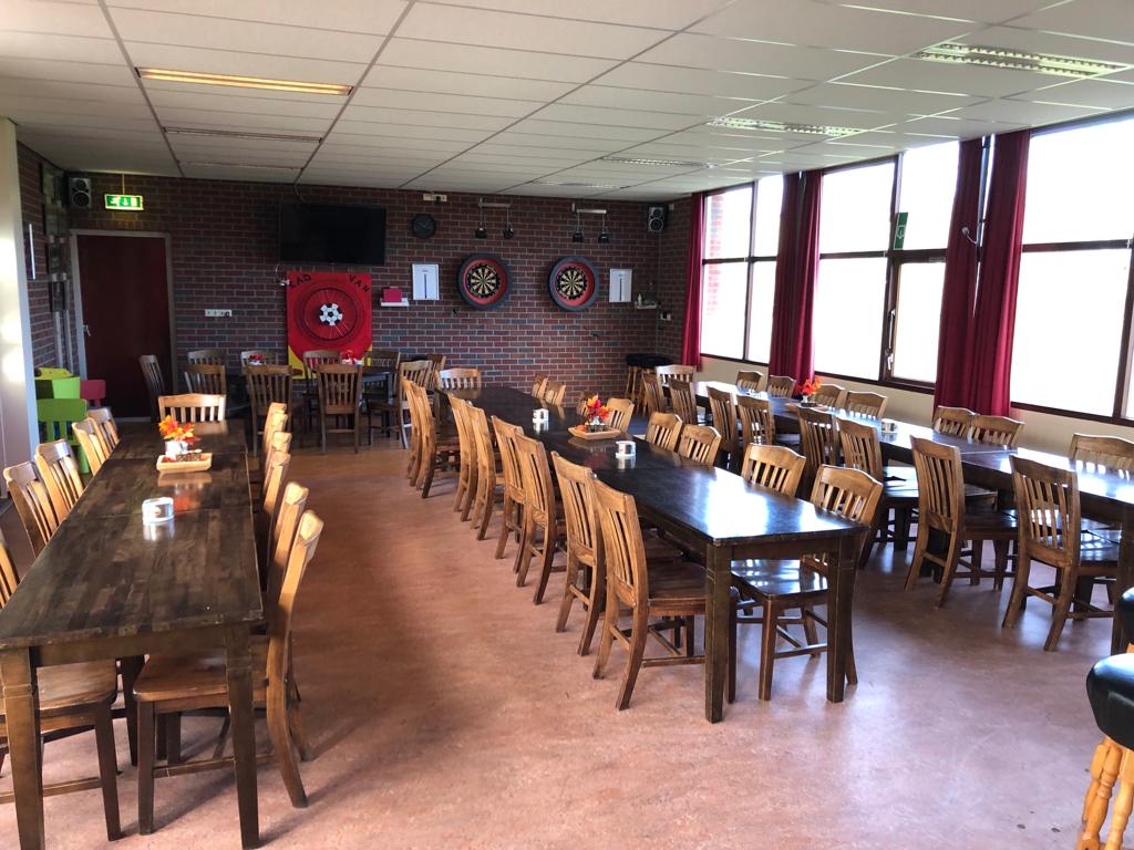 Kantine binnen 1